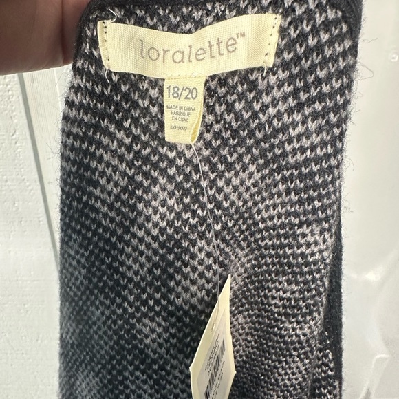 Loralette Cardi Lena Black and Gray Leopard Print Long Sleeve Sweater SZ 18 NWT - Picture 8 of 9